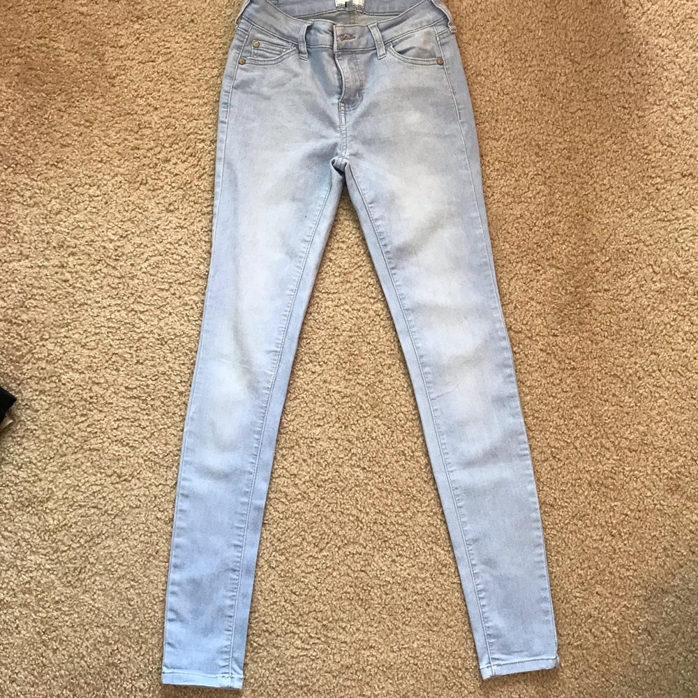 Mid-Rise Celebrity Pink Jean